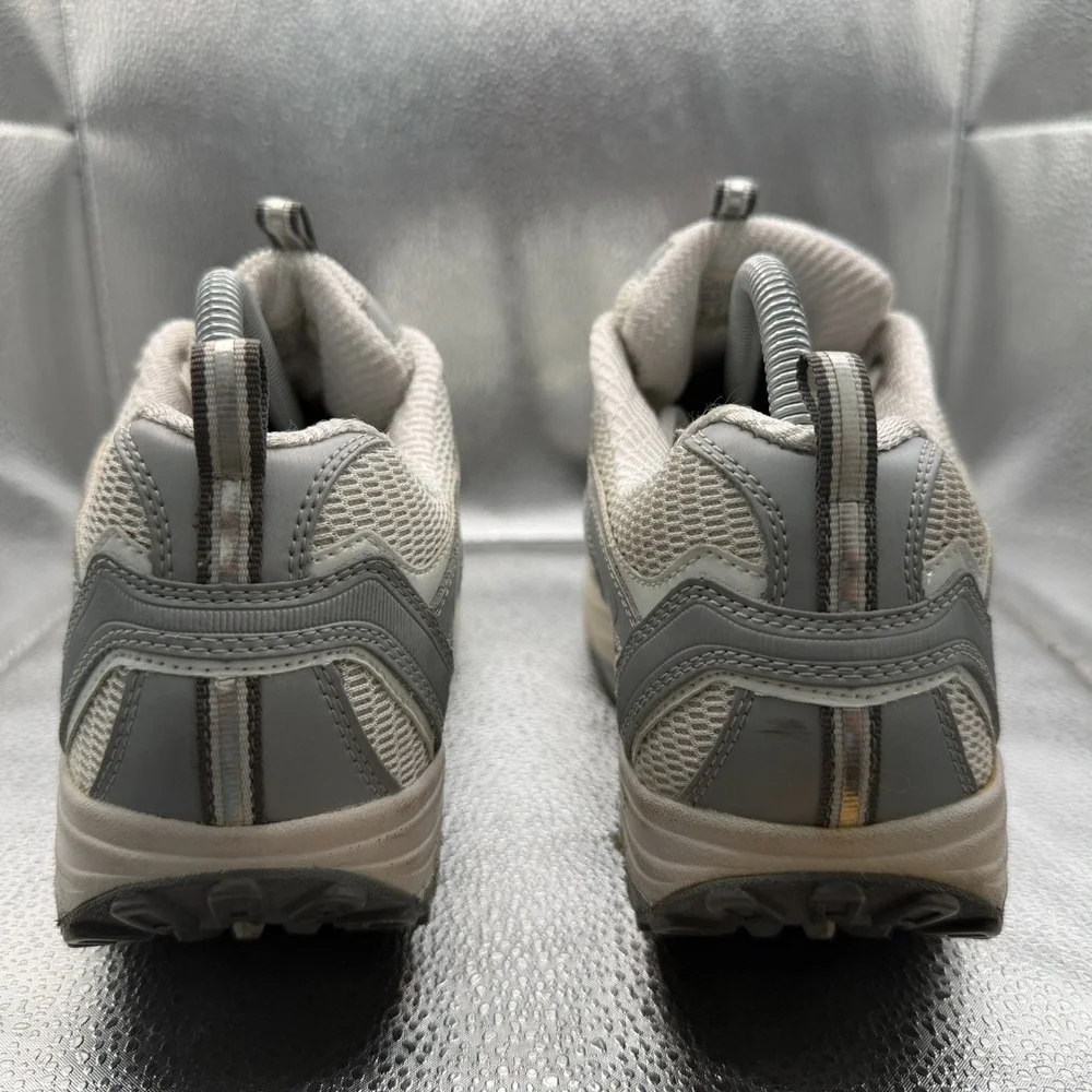 Skechers product pair